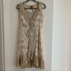 Tori Burch 100%silk dress, perfect condition size 6